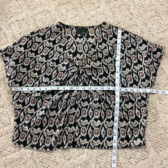 GREYLIN Ikat-Print Cropped Top 189 - Picture 8 of 10
